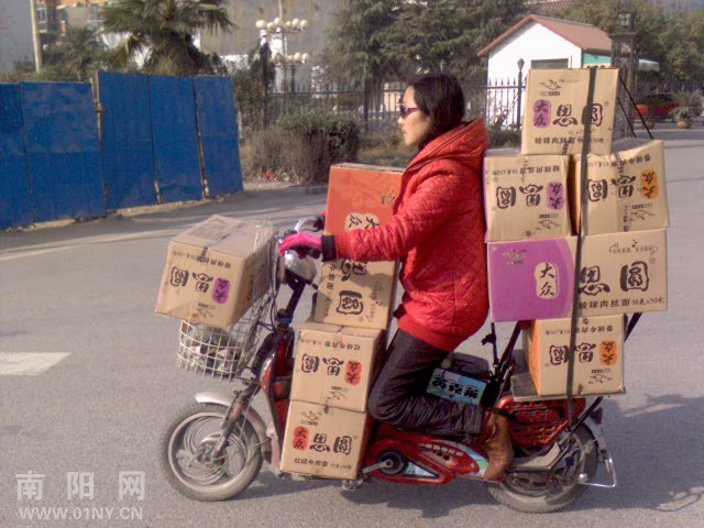 [网记报道]超牛电动车; 两轮拉货电动车; 牛逼的三轮车同行们
