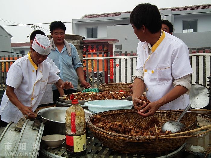 [网记在行动]南水北调淅川移民顺利入住唐河张