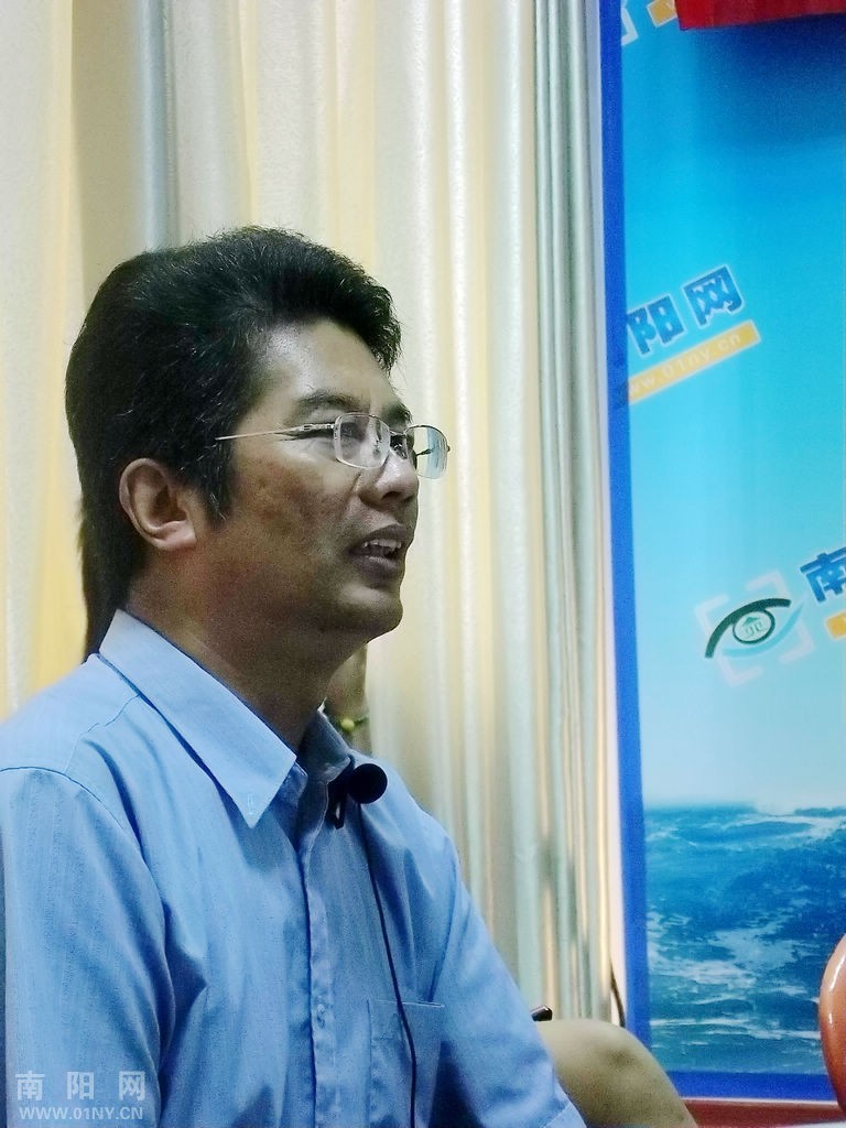 Ƭ 202.jpg