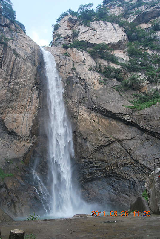 重游百尺潭