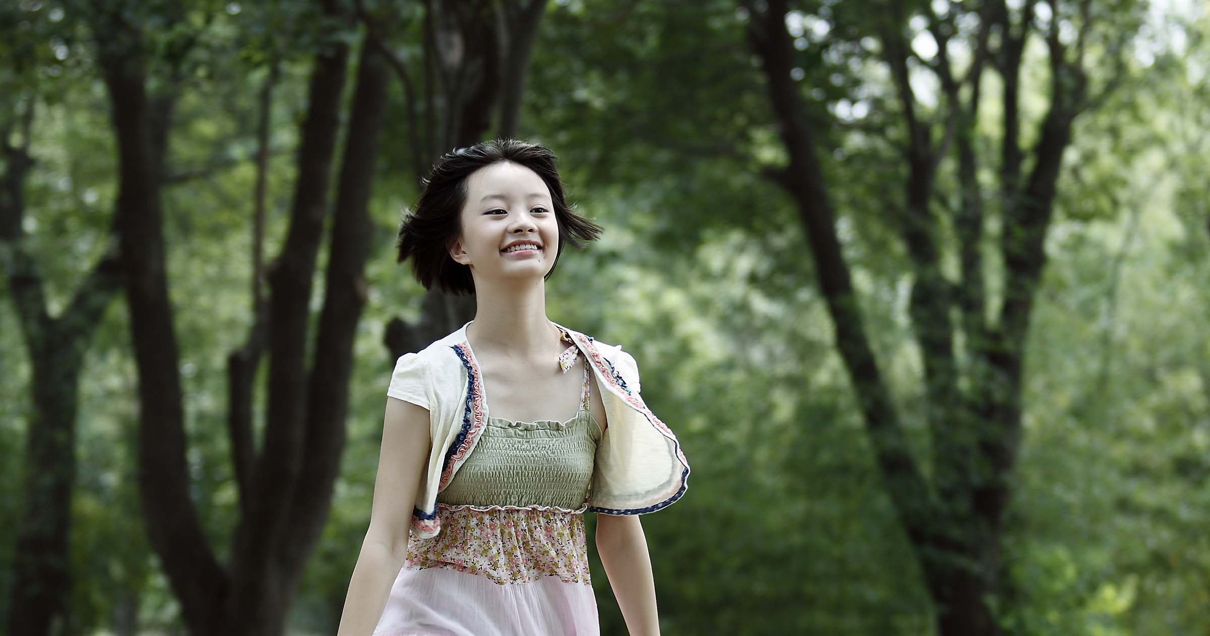 【原创】<em>漂亮</em>的中学<em>女生</em>