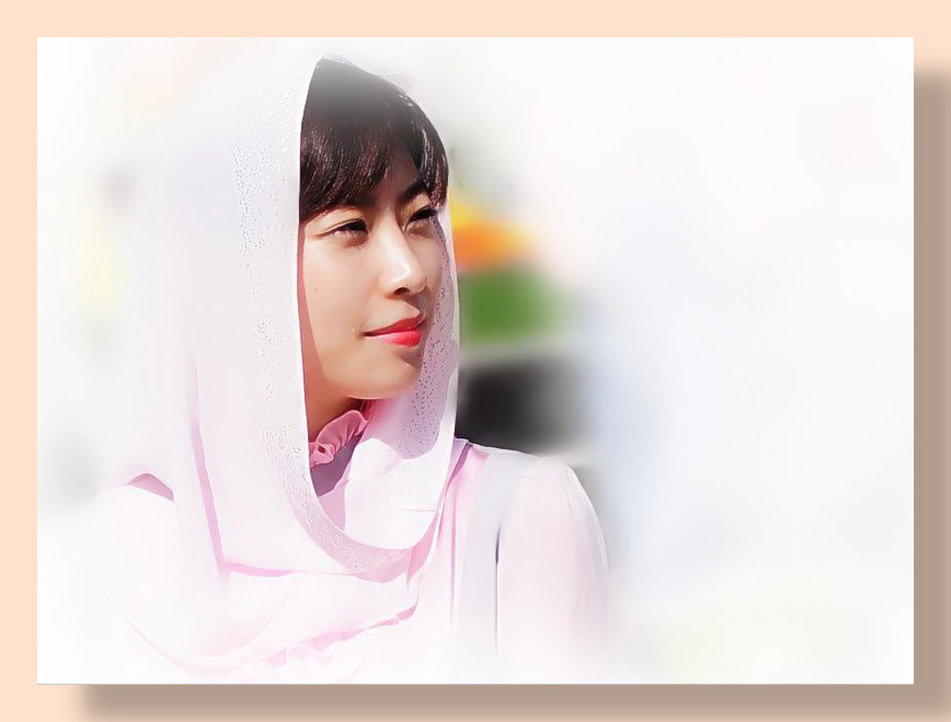 节日抓拍回族少女