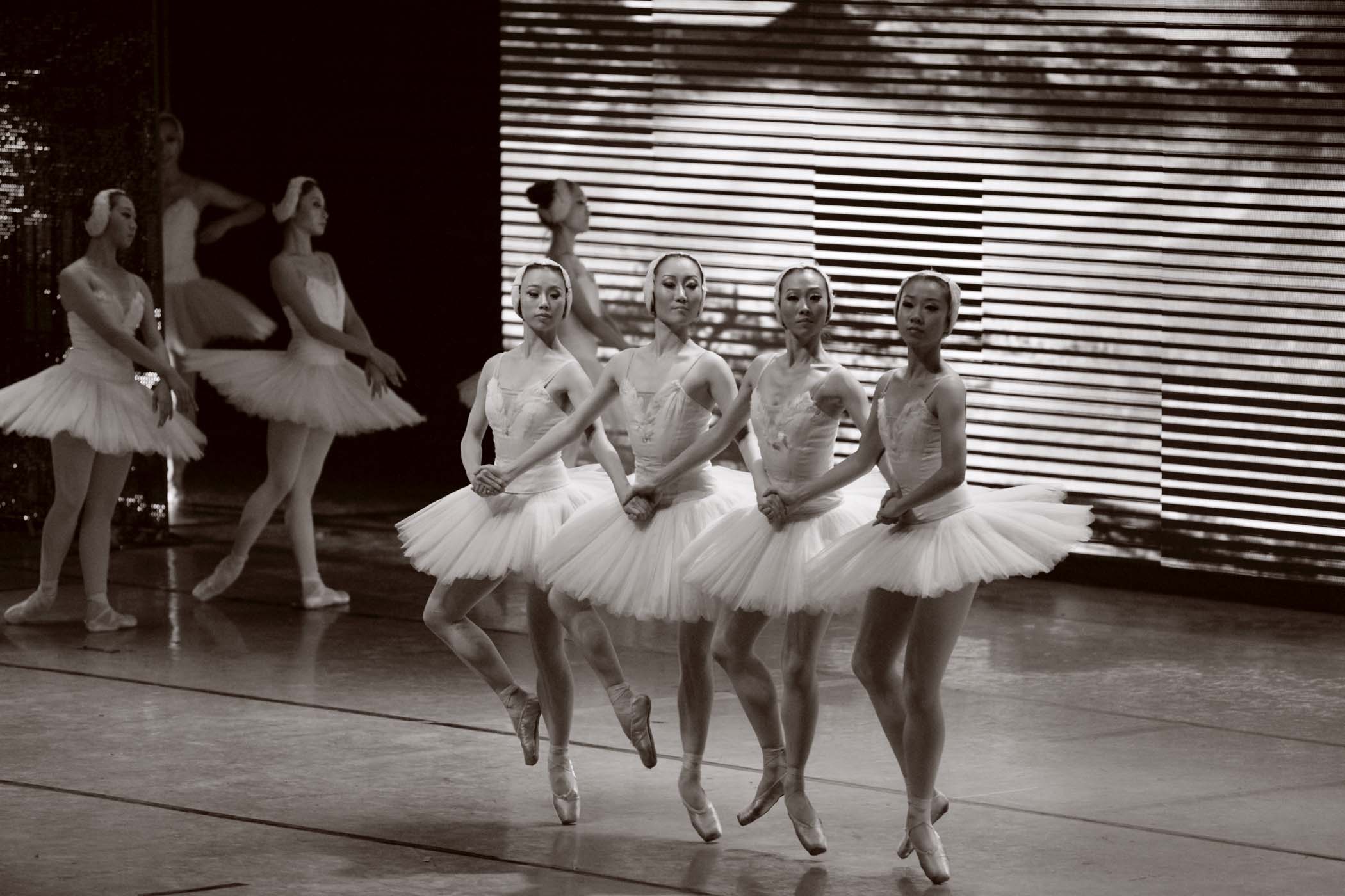 【原创】芭蕾舞天鹅湖--四小天鹅