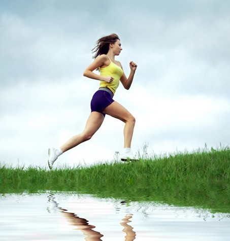 周六,到师院打排球、乒乓球、羽毛球 因为天气