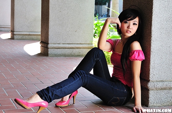 台湾可爱<em>女生君君</em>夏天清凉外拍-南阳爱玩团-3