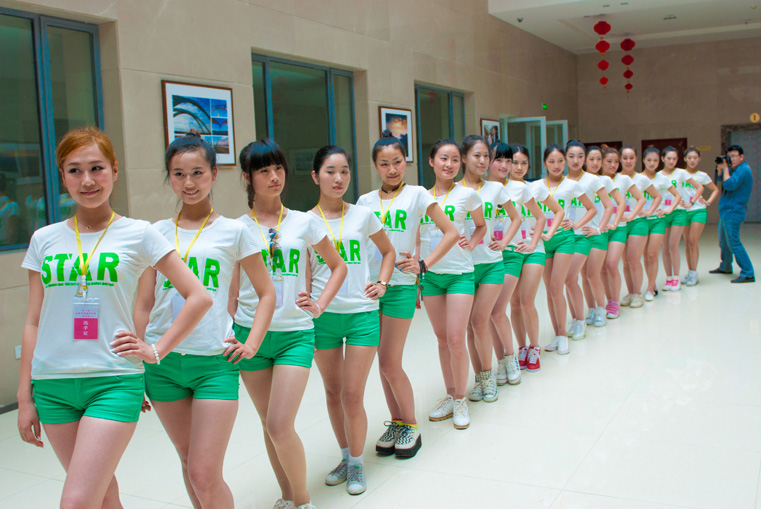 <em>平面模特</em>赛<em>图片</em> - 纪实民俗 - 南阳社区 - 南阳网