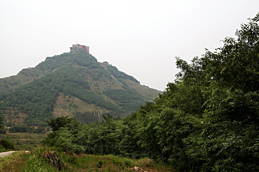 方城三贤山景色