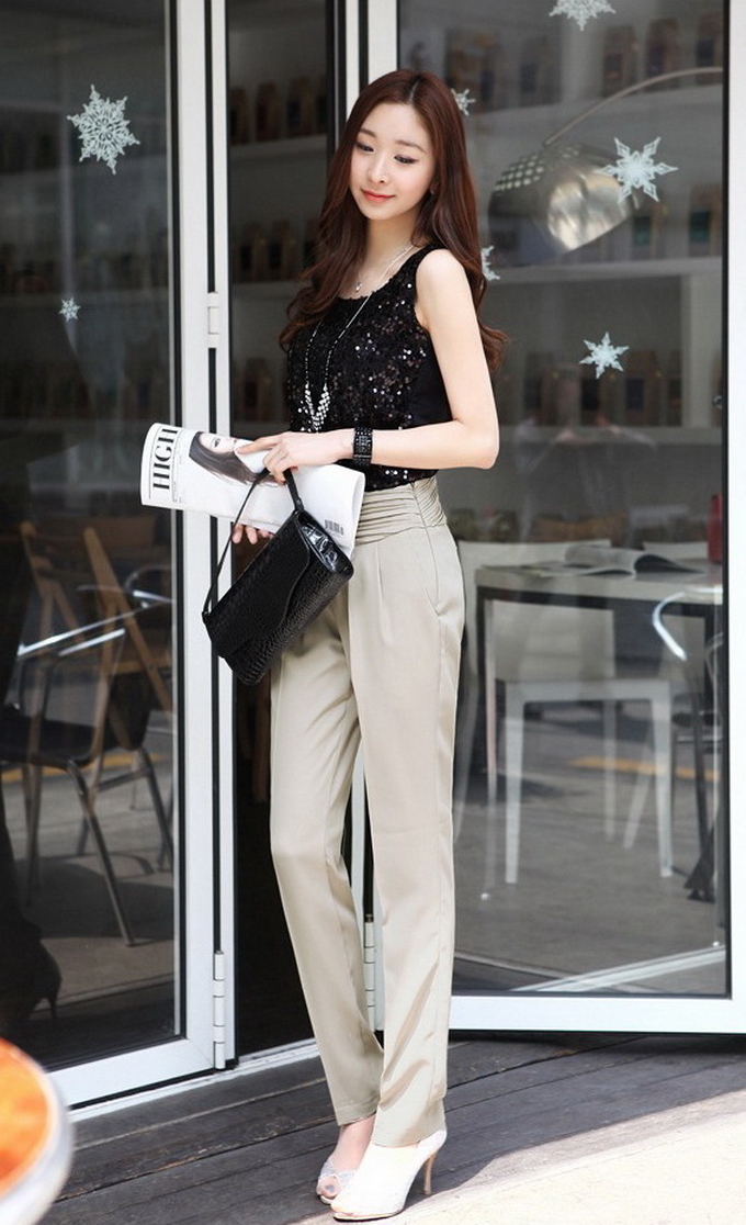 气质<em>美女</em>-2012车模大赛-南阳社区-bbs.01ny.cn