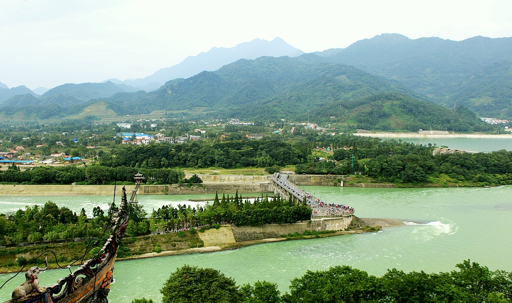俯瞰都江堰