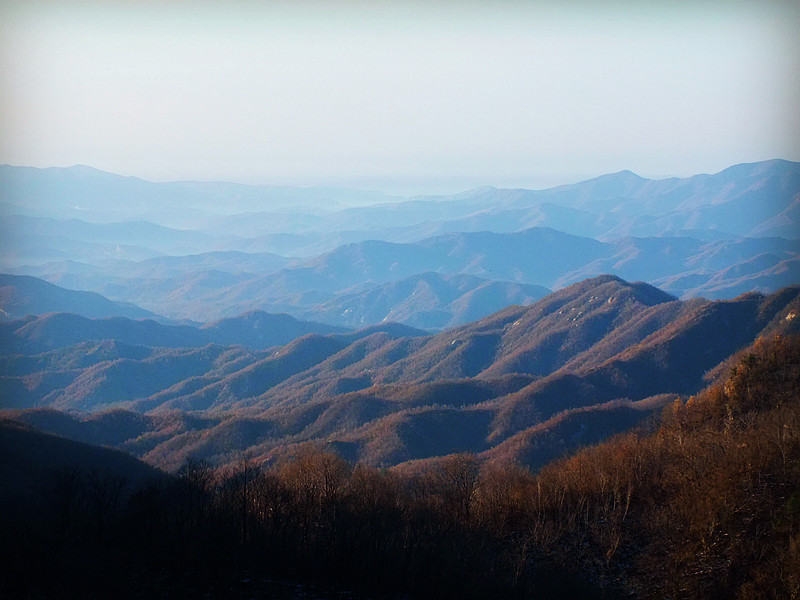 绵延群山