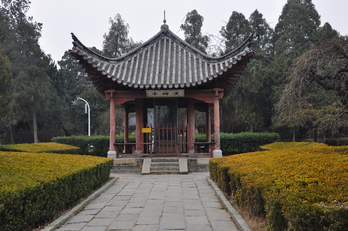 南阳古建筑-武侯祠