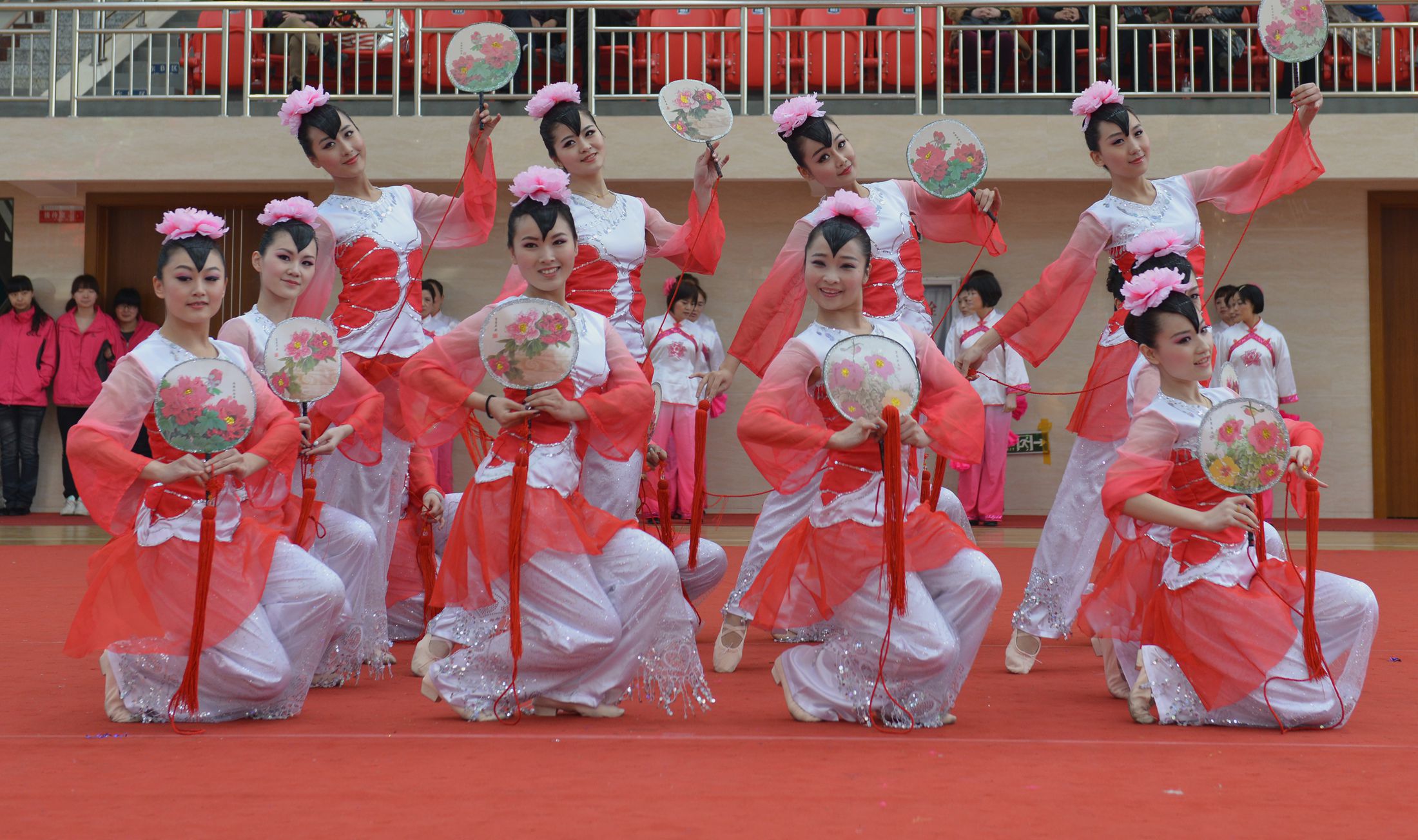 <em>舞</em>妹-人物人像-36行南阳社区-36.01ny.cn -