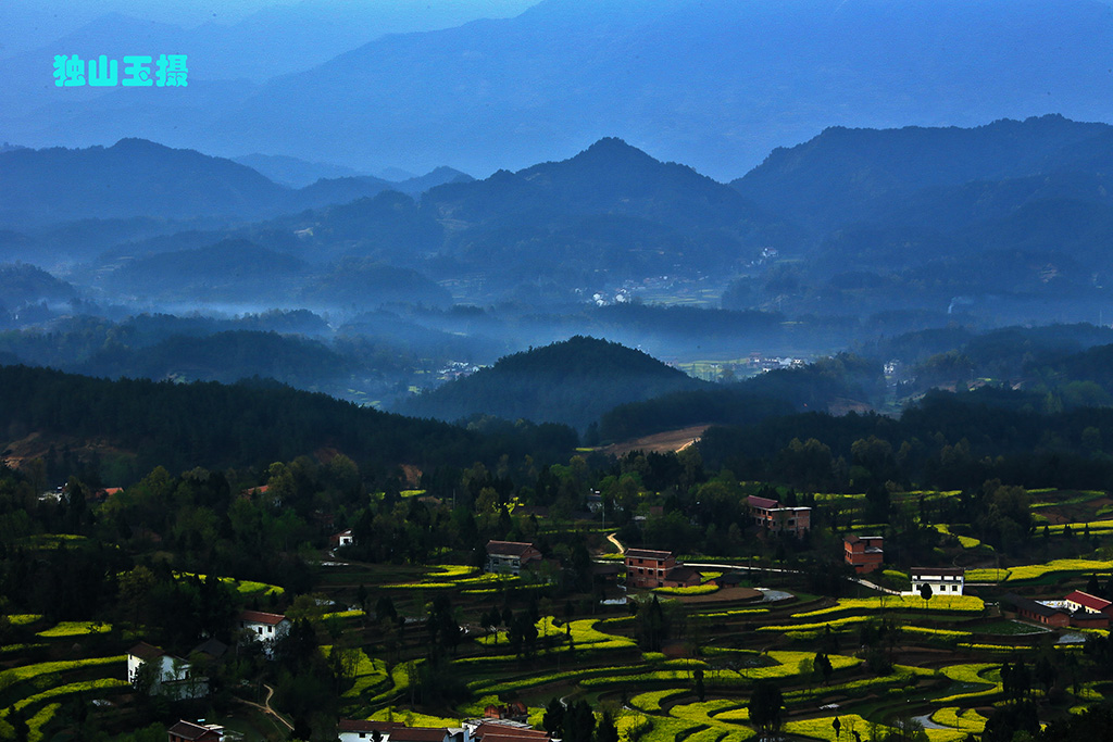浓墨国画大汉山