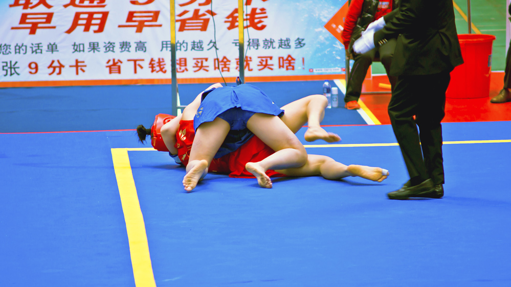 鏖战【一场<em>女子散打</em>赛记实】