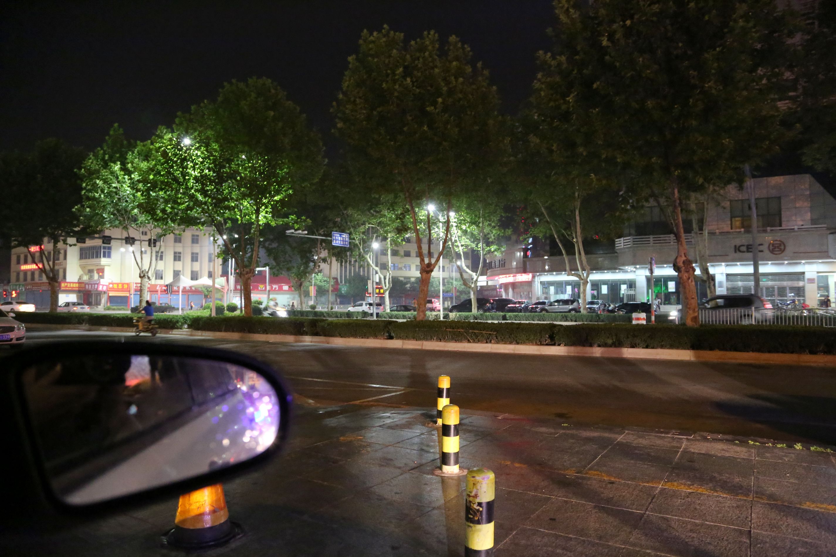 雨夜车内随拍