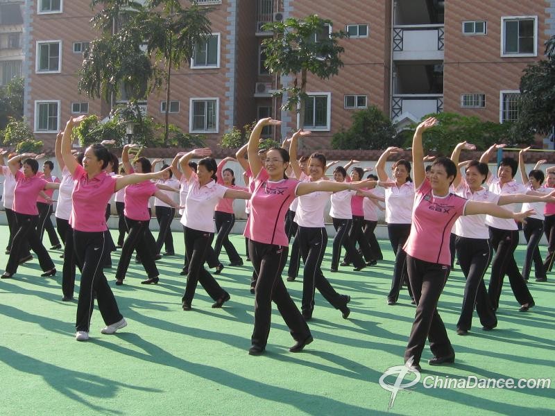 6月1日,居士林部"全国社区广场舞大赛南阳赛区(第二场"拍摄活动召集