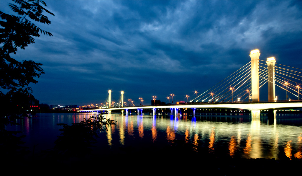 光武大桥夜景