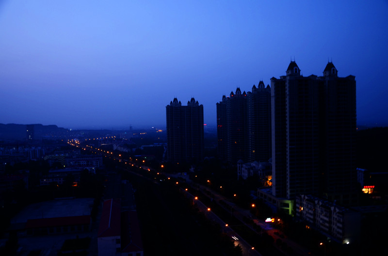 舞钢夜景