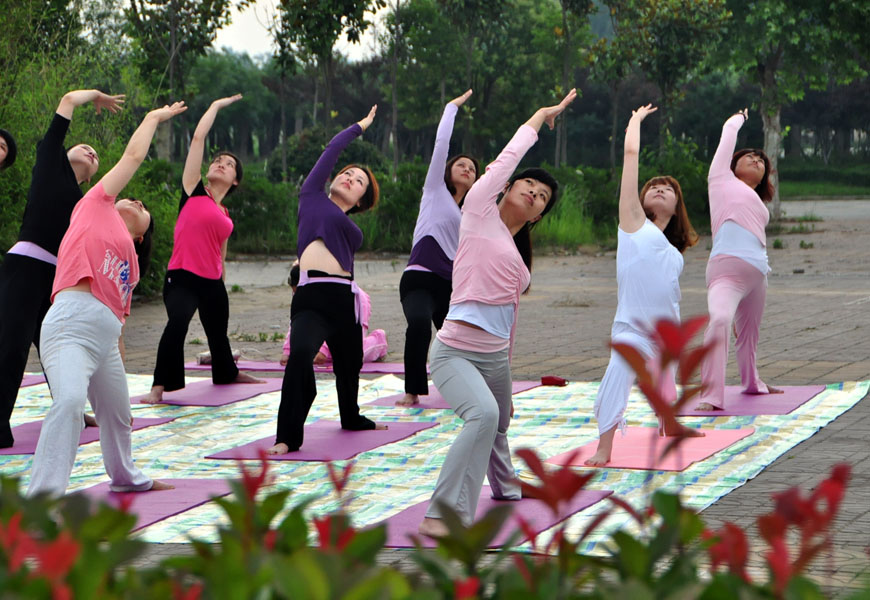 【“女子瑜伽练习”采风】柔美
