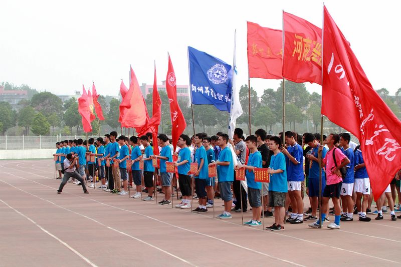 河南省大学生五人制足球赛在理工开赛-新闻纪