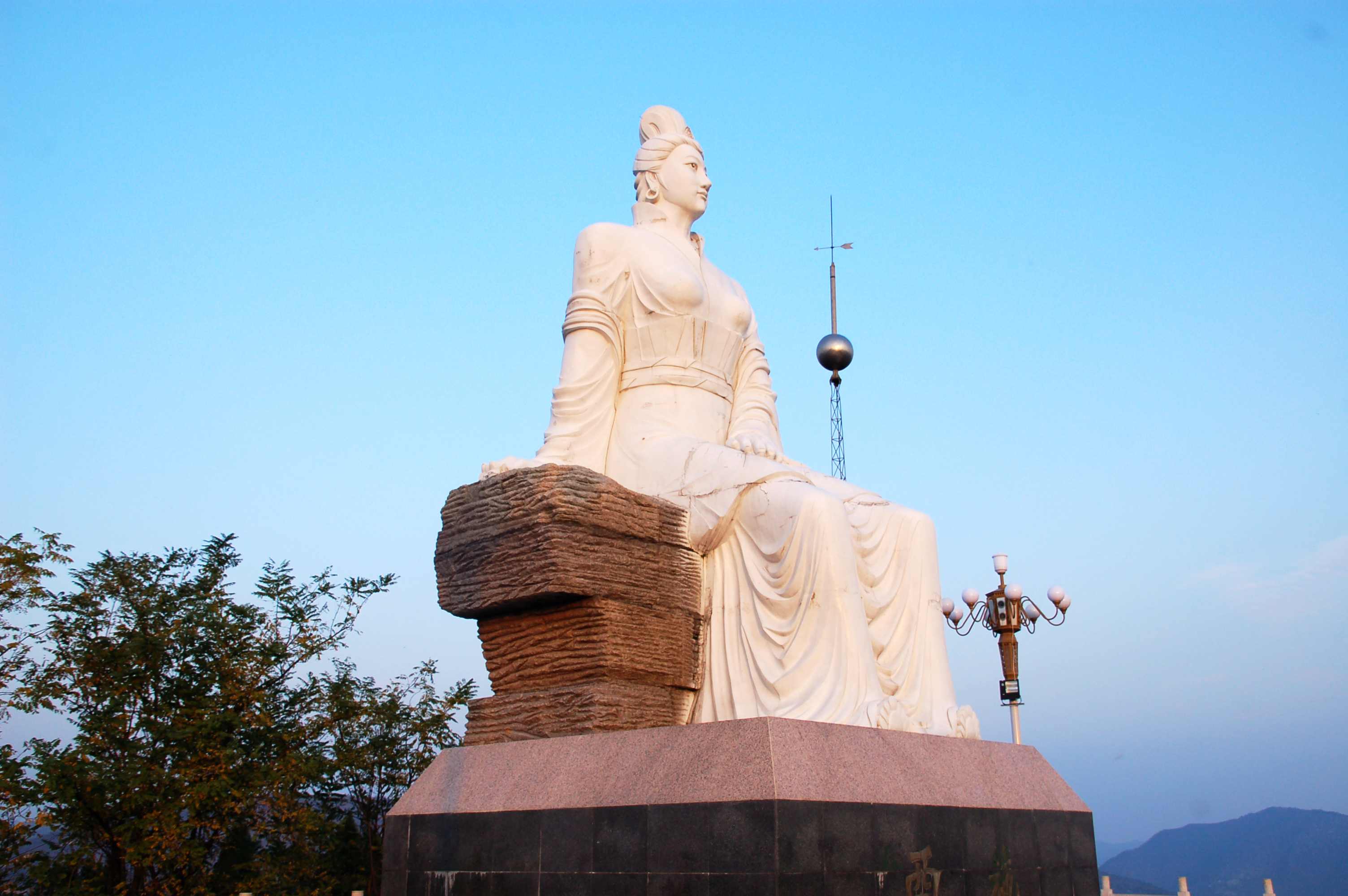 走进淅川-范蠡公园