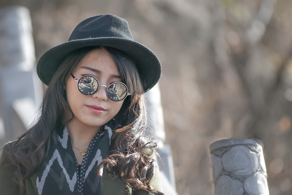 五朵山上拍美女