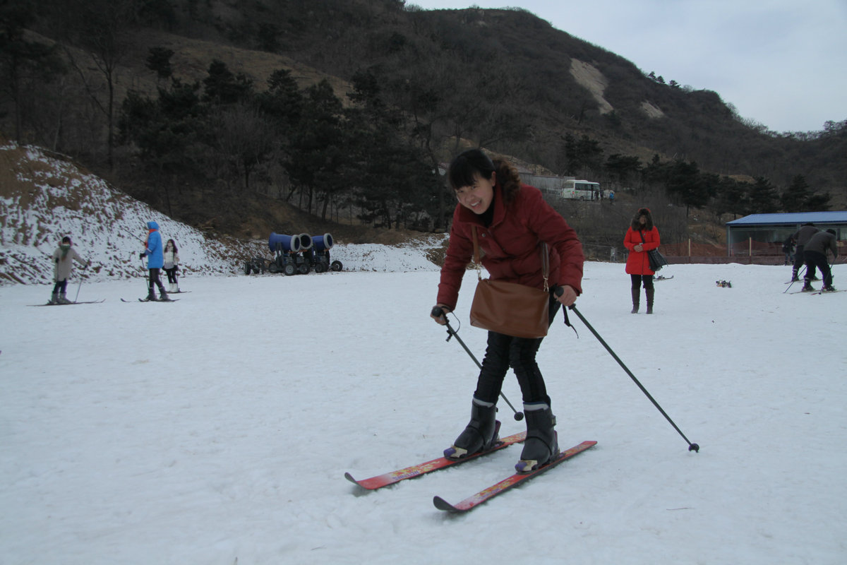 七峰山滑雪场英姿飒爽