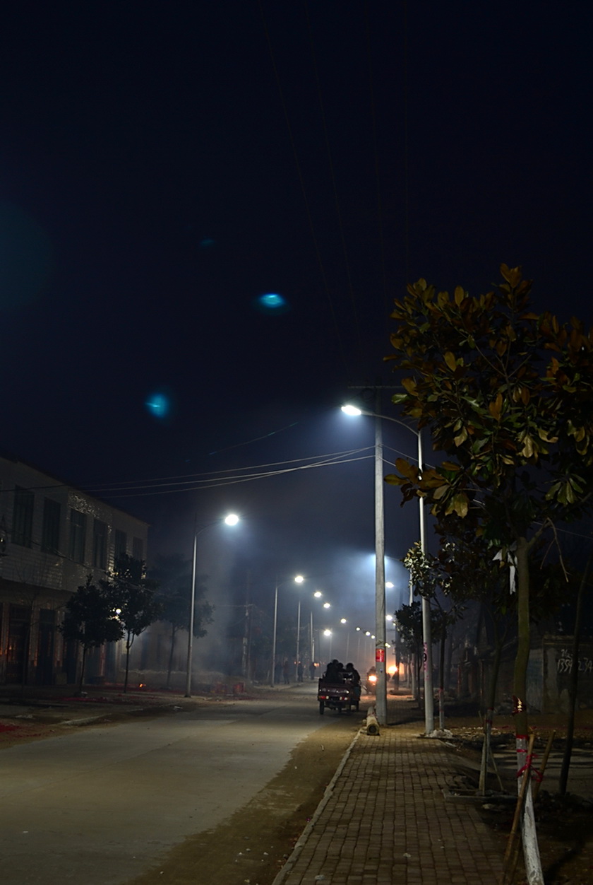 小镇夜色