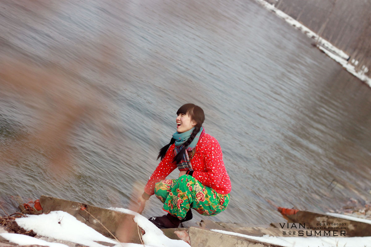 【安夏的照相<em>本子</em>】之【村里有个姑娘叫小宝】