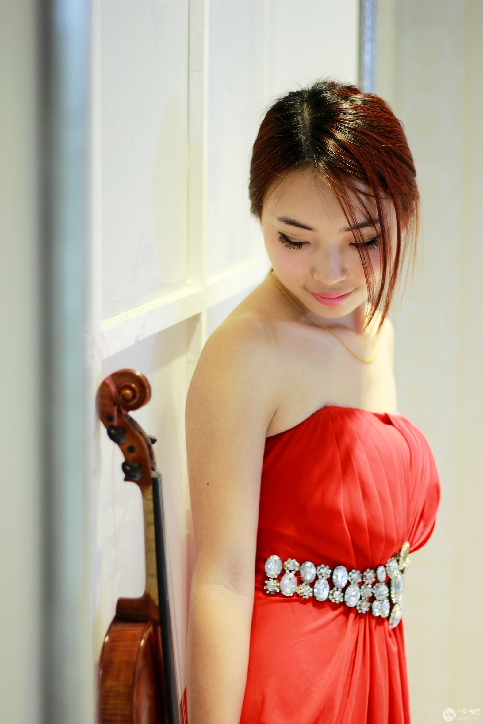 人像习作《小提琴手》