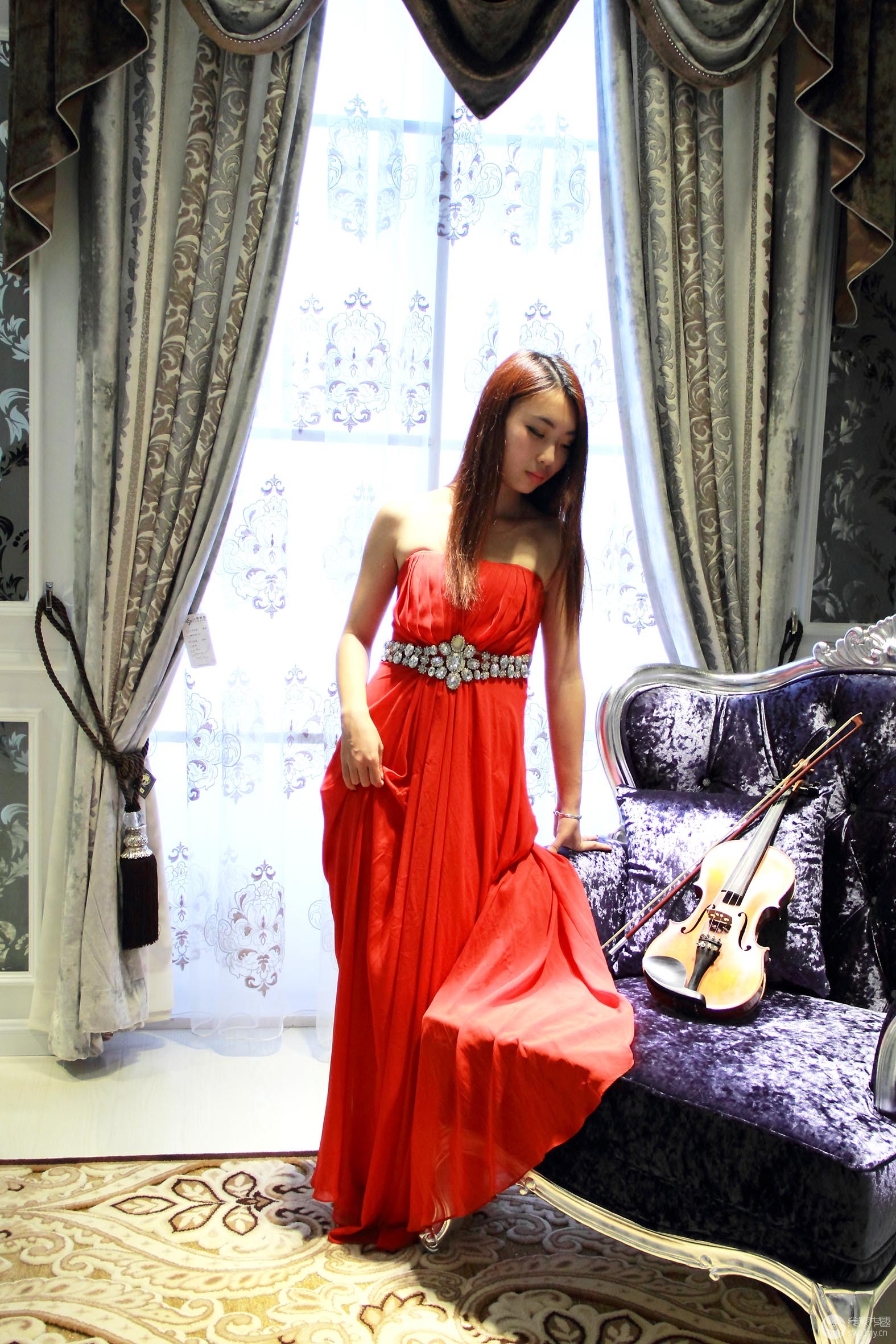 人像习作《小提琴手》