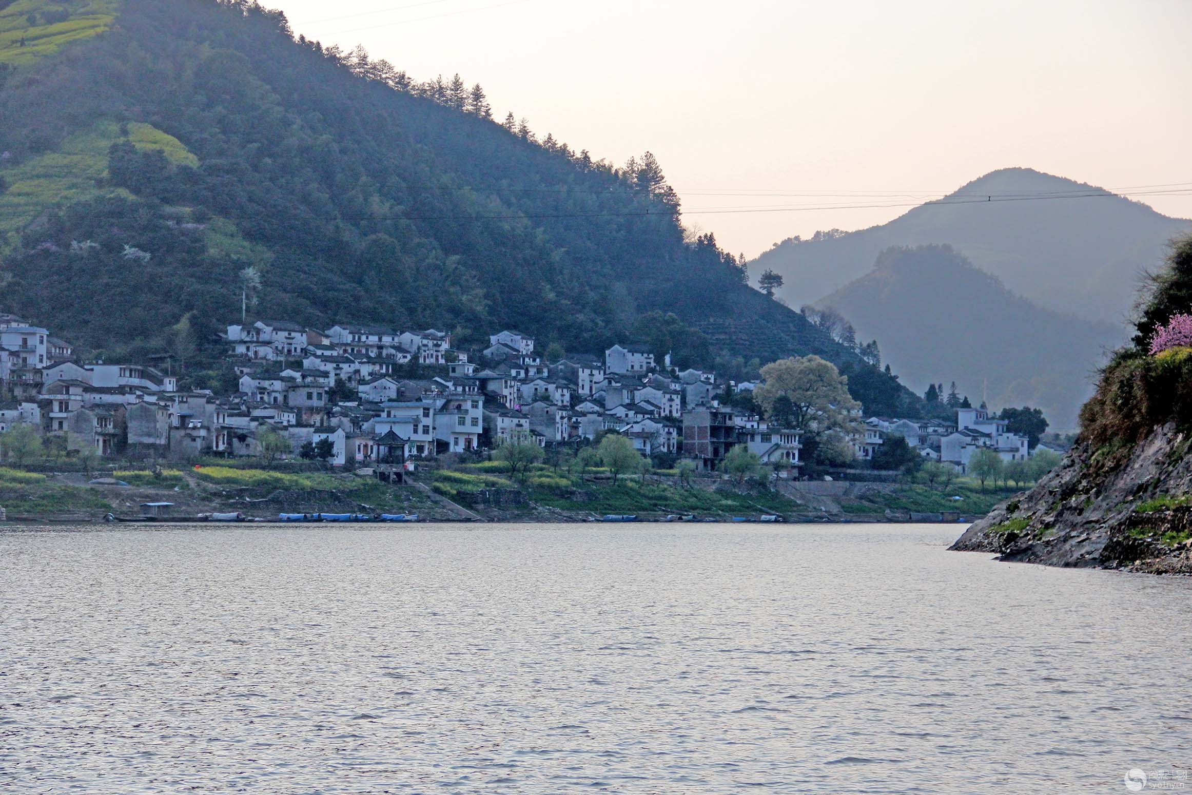 新安江山水画廊三