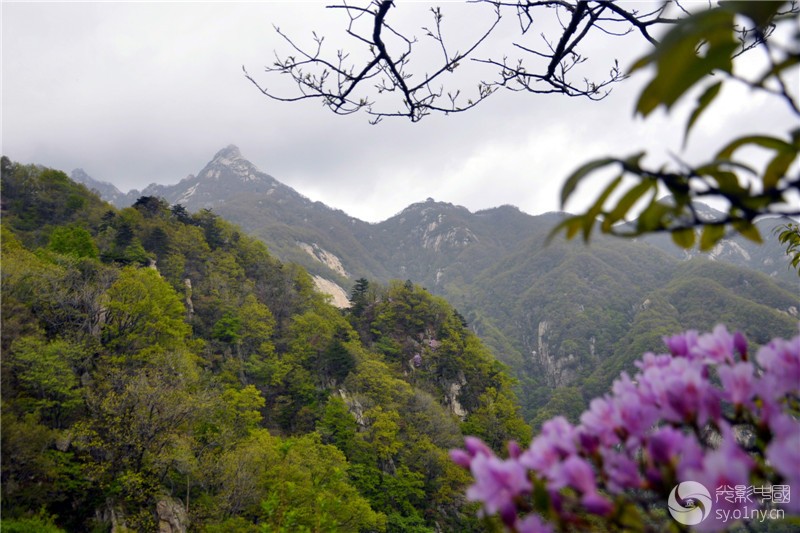 镇平五朵山风光之一——破风雨即将来临