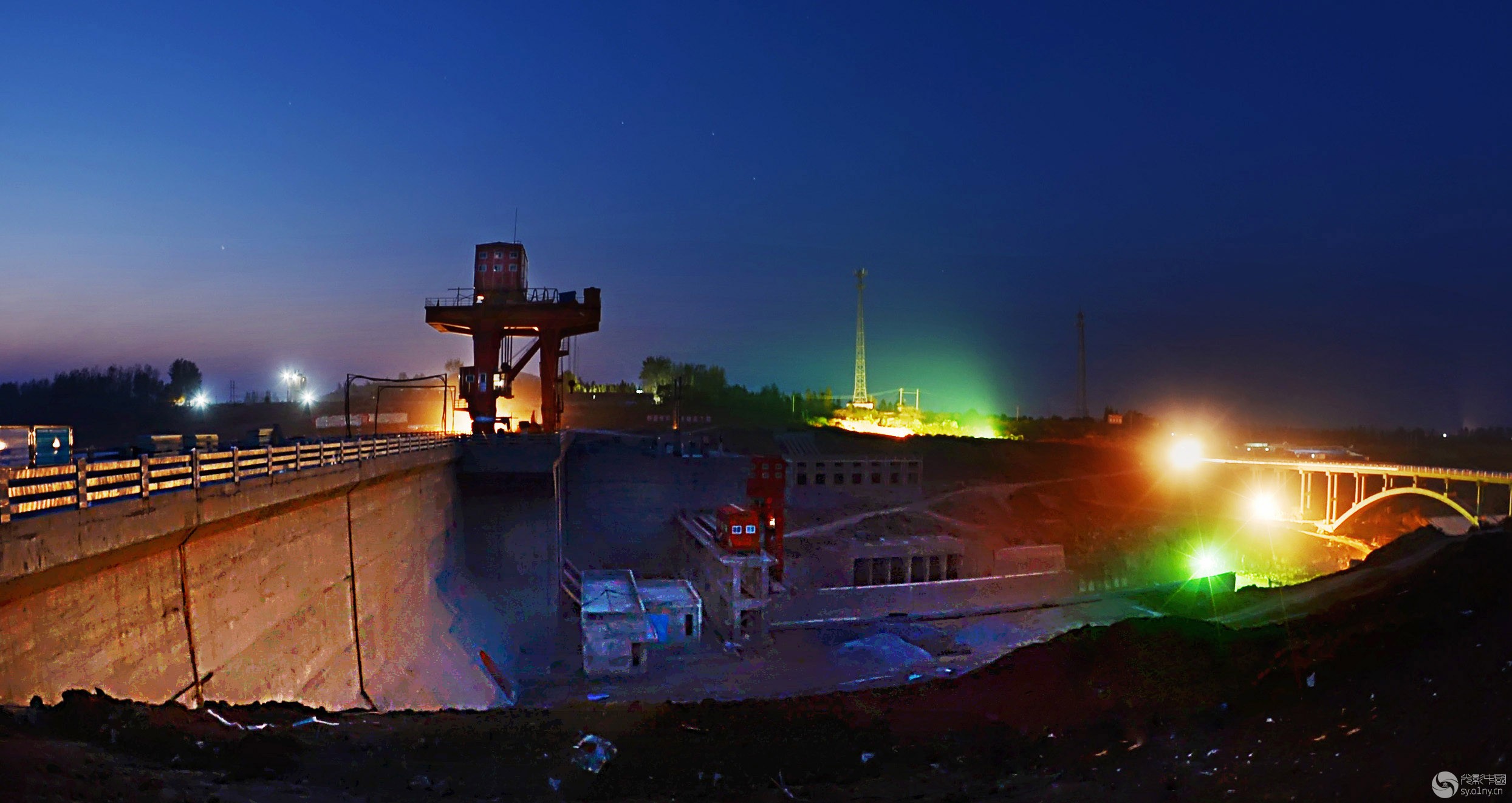 渠首之夜-南水北调中线工程建设第二届全国摄影大赛-光影中国网-36.