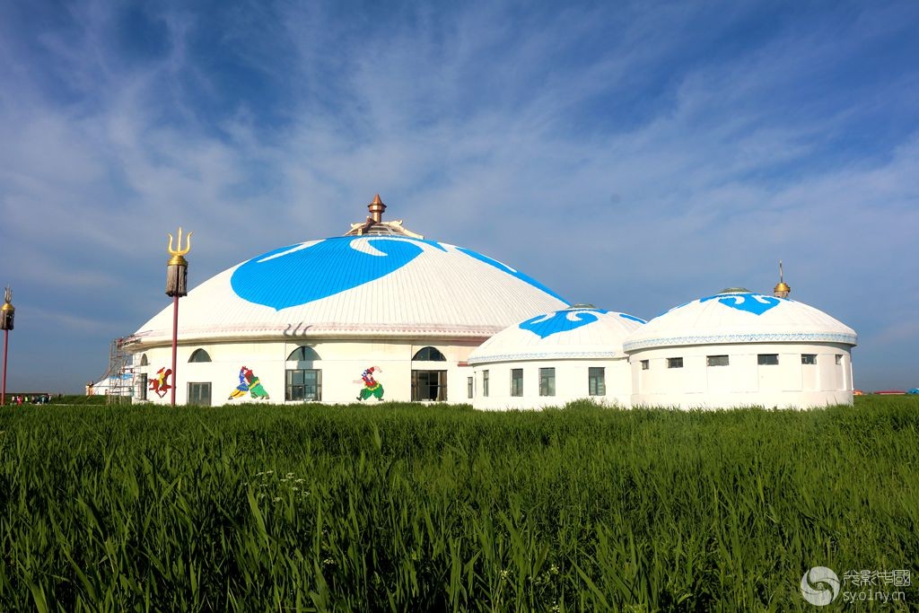 张北坝上号称世界最大蒙古包-中都清暑殿-行摄风光