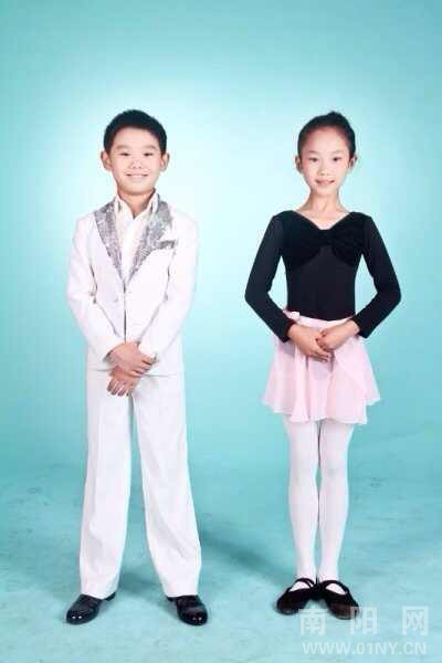 南阳市蓝话筒<em>培训</em>学校<em>小淑女</em>小绅士训练营-公