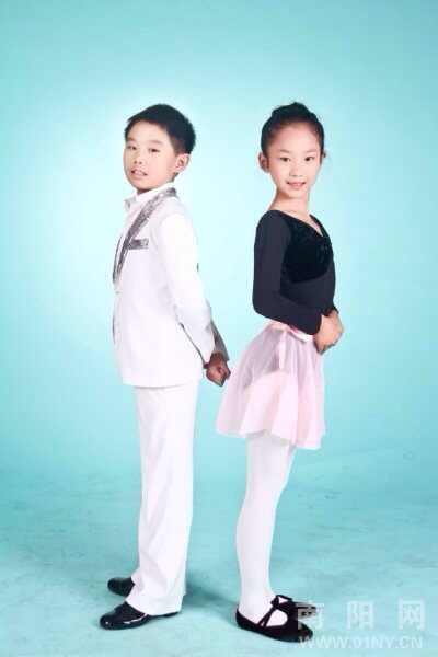 南阳市蓝话筒<em>培训</em>学校<em>小淑女</em>小绅士训练营-公