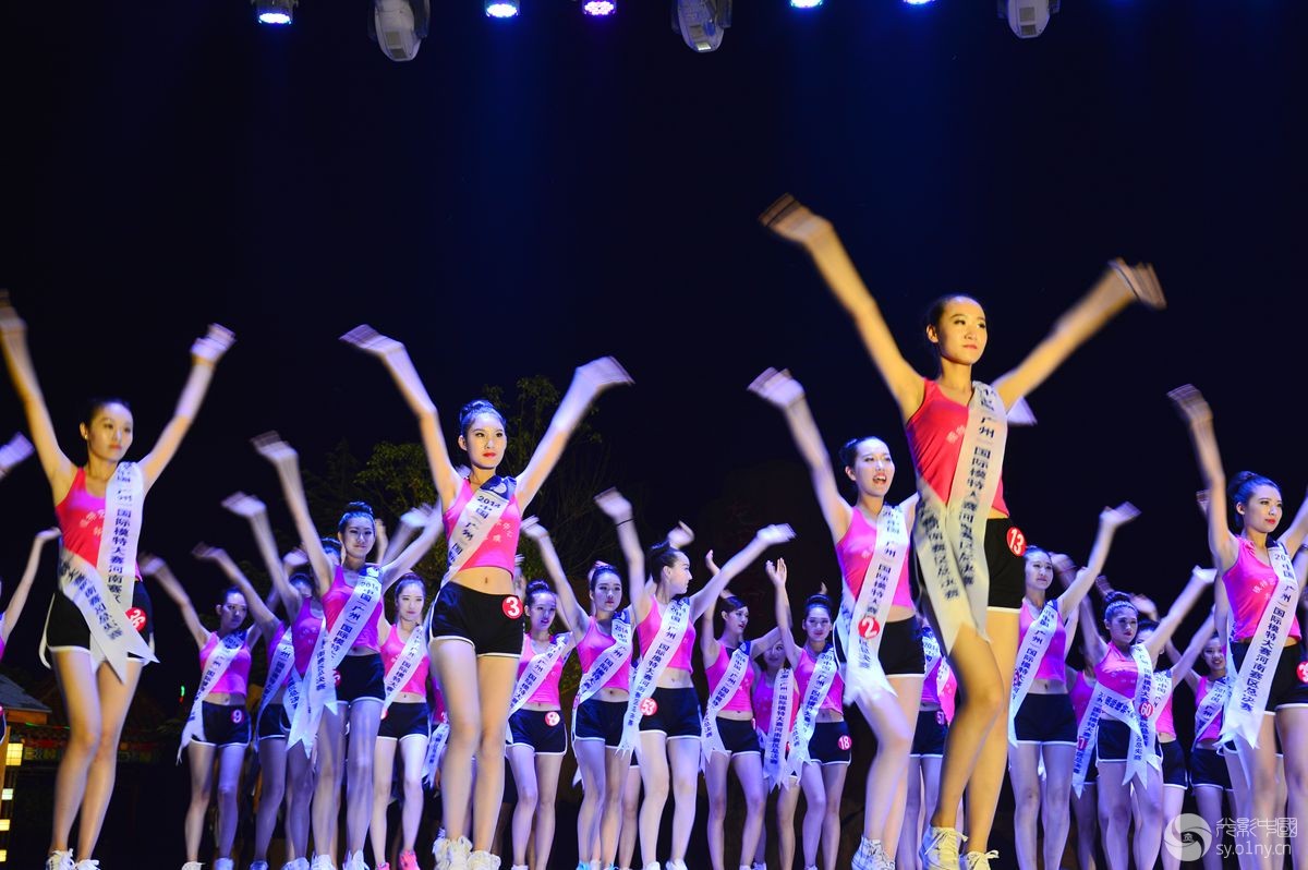 模特泳装走秀纪实-新闻纪实-36行南阳社区-36.01ny.cn