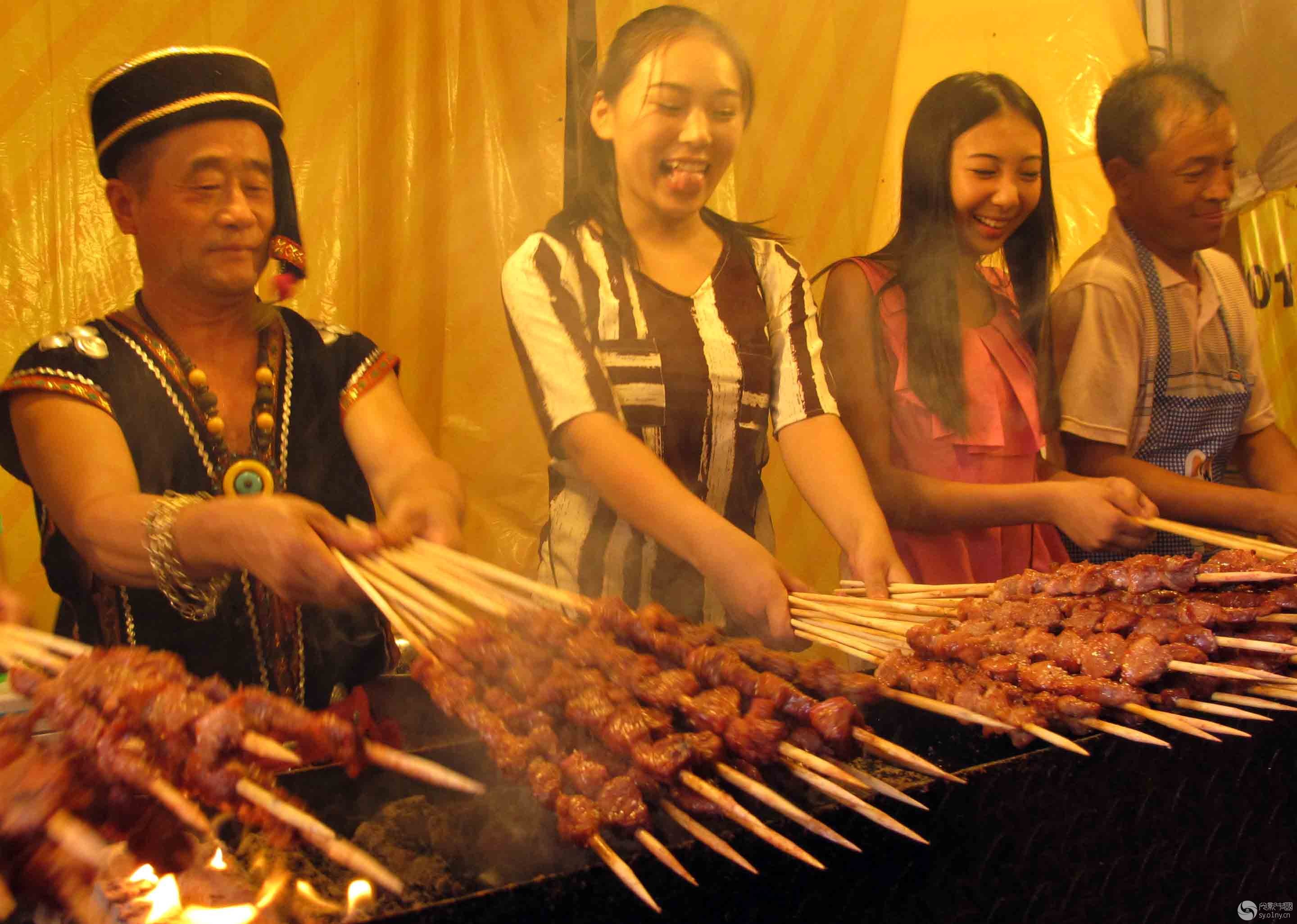 台湾小吃来鹰城-行摄风光-36行南阳社区-36.01ny.cn