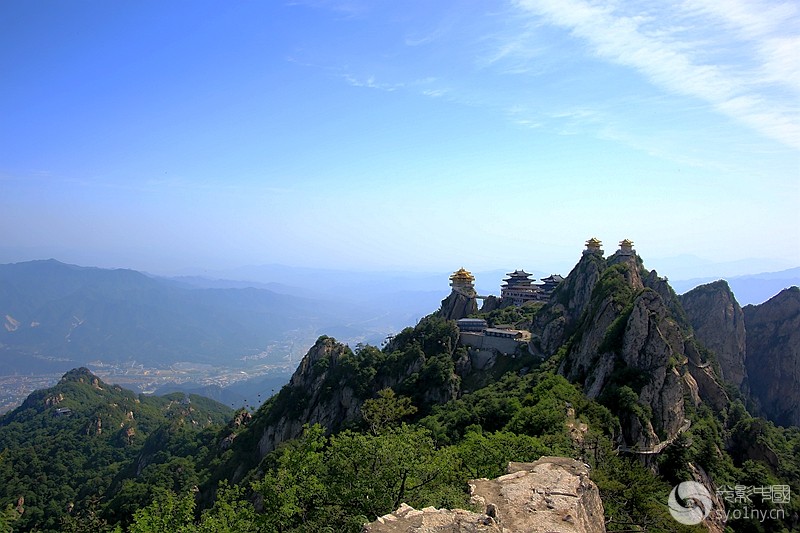 老君山金殿,玉皇顶,亮宝台三金顶