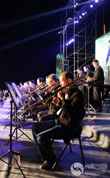南阳市举办的国庆六十五周年大型交响音乐会