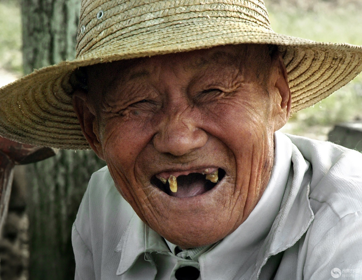 微笑的老人|摄影|人文/纪实|5211314weichen - 原创作品 - 站酷 (ZCOOL)