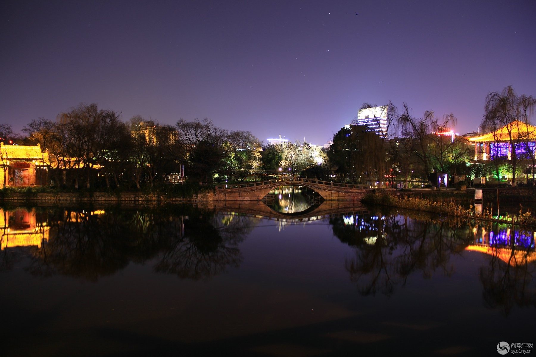 昆明翠湖夜景