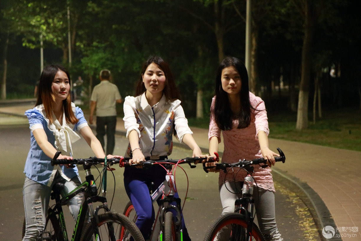 4月28日平顶山2部生态园单车少女摄影外拍活