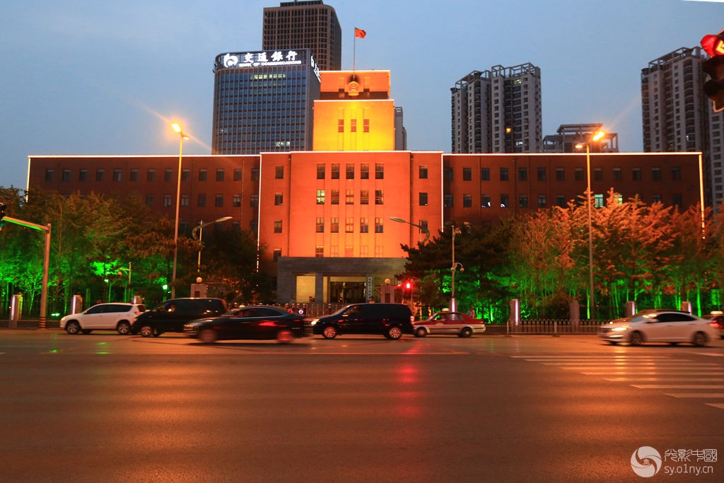 沈阳市政府办公大楼是一座很有特色的老建筑