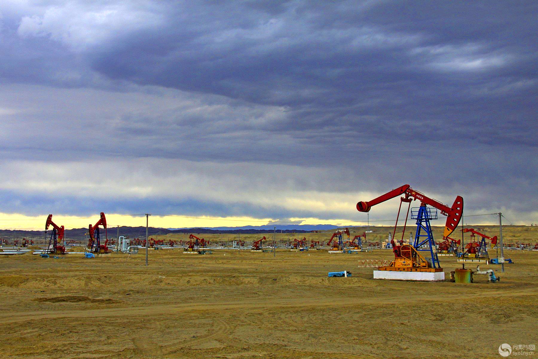 壮观的开采-新疆克拉玛依油田-行摄风光-36行