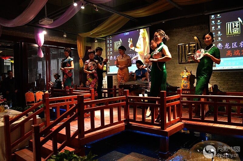 光影中国网体育摄影部高新区农行高端客户年