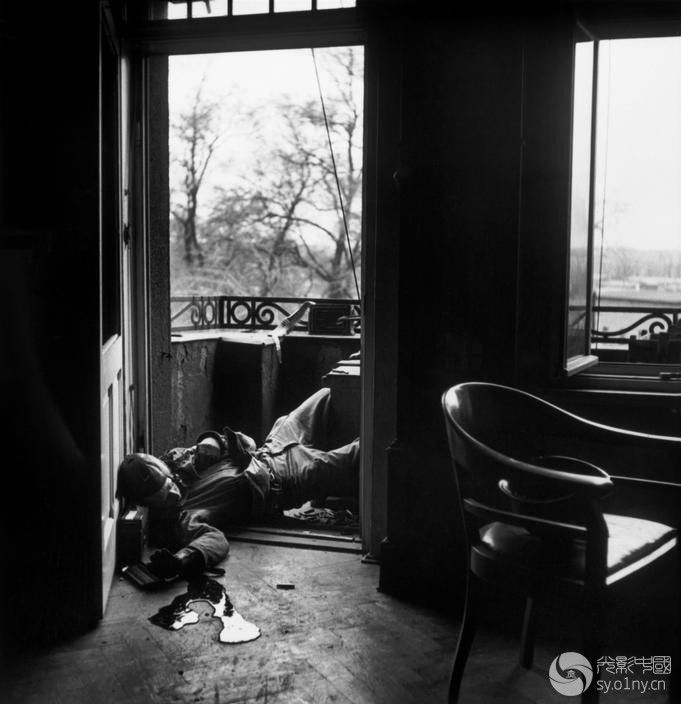 black-48.jpg