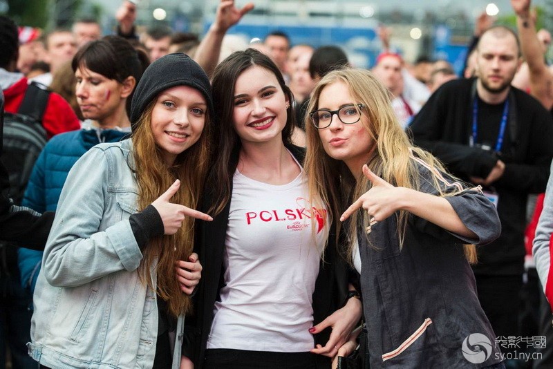 FB-GIRL-20.jpg