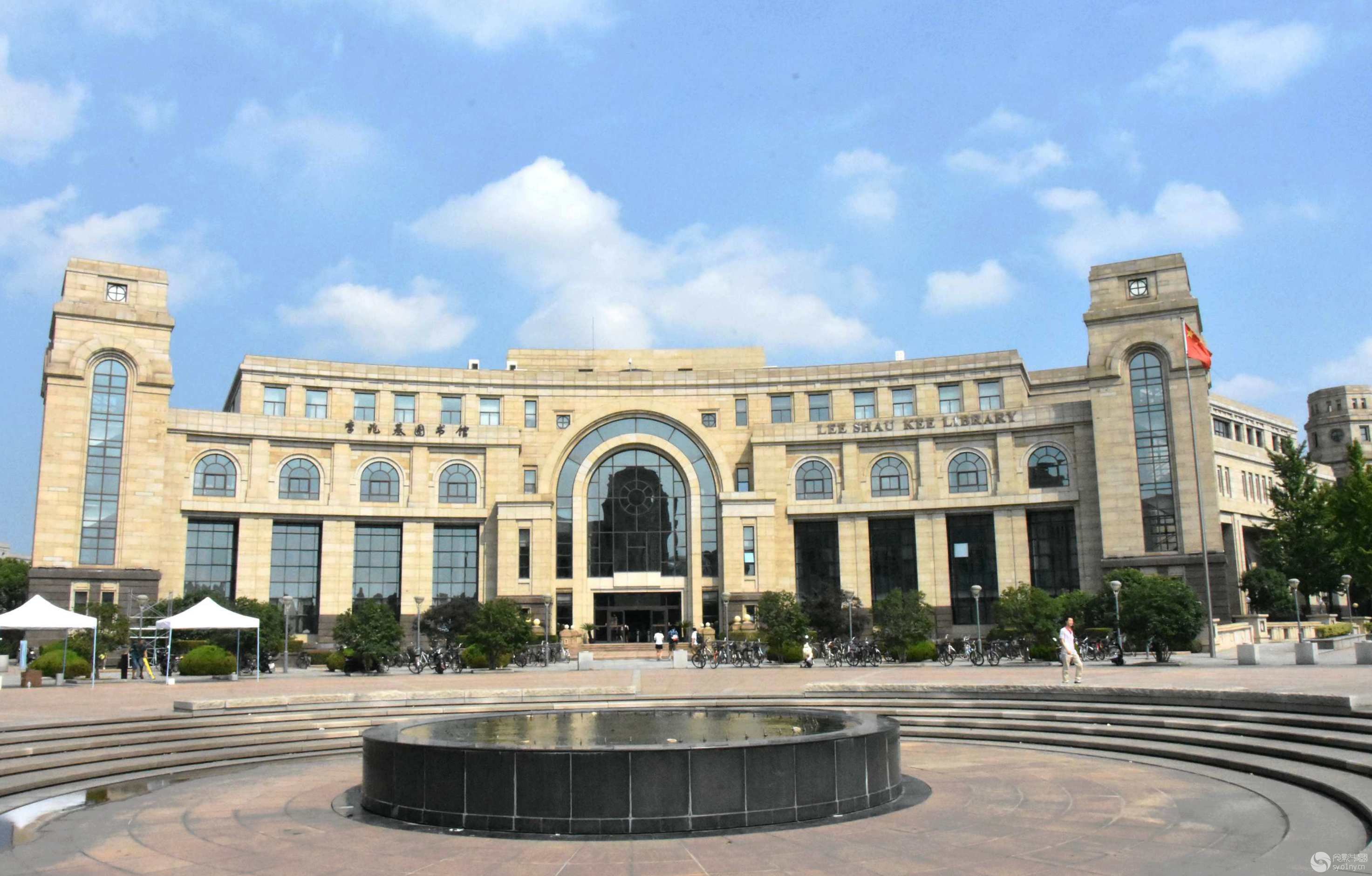 习拍复旦法学院--室内外建筑